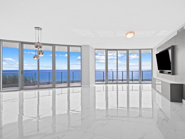 Building Photo - 701 S Fort Lauderdale Beach Blvd