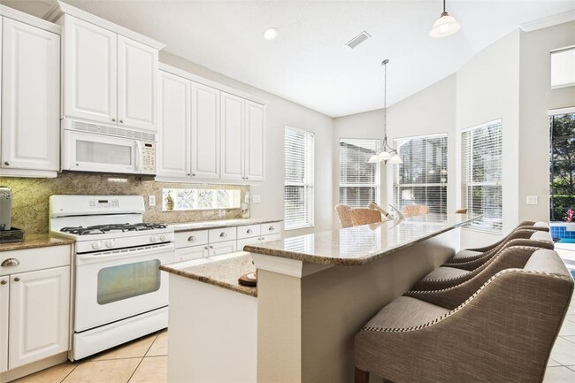 Building Photo - 7328 Lake Forest Gln