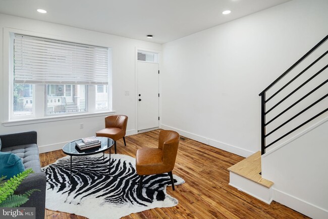 Building Photo - 1424 S Marston St