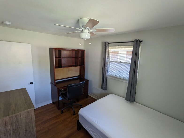 Building Photo - 404 Ewing St NW