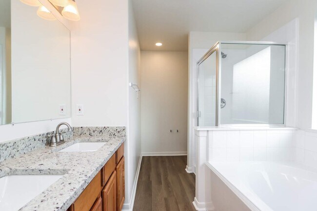 Building Photo - 1506 Imperial Manor Ln