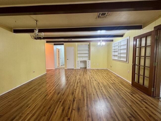 Building Photo - 3420 Fairlane Ave