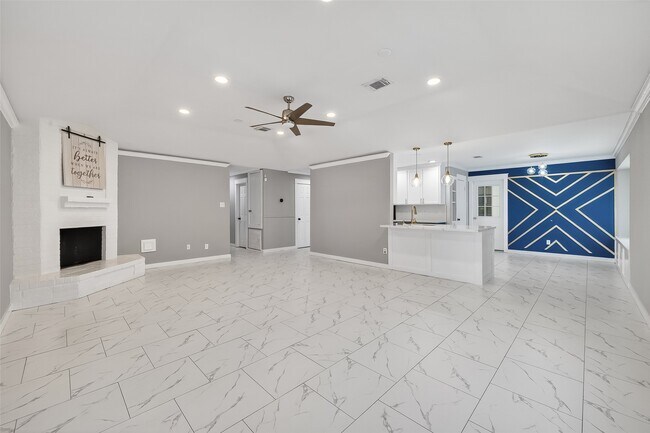 Building Photo - 19451 Spanish Needle Dr