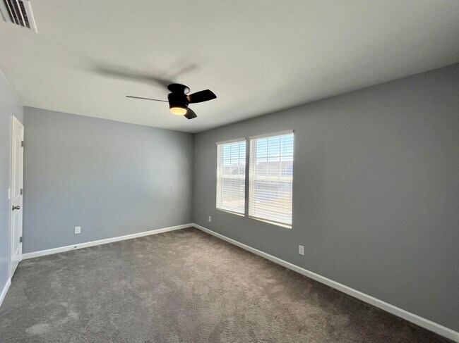 Building Photo - 823 Georgia Oak Ln