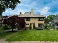 Building Photo - 299 Beresford Rd