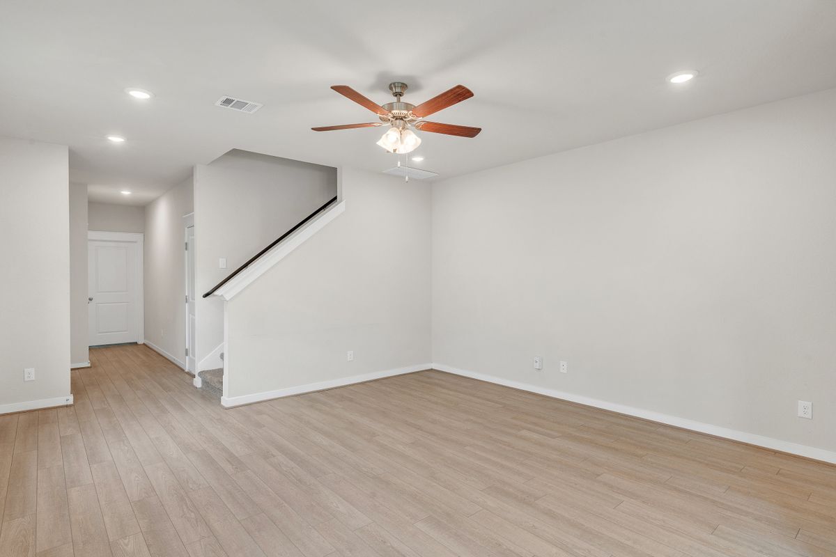 Building Photo - 17104 Crane Fly Dr