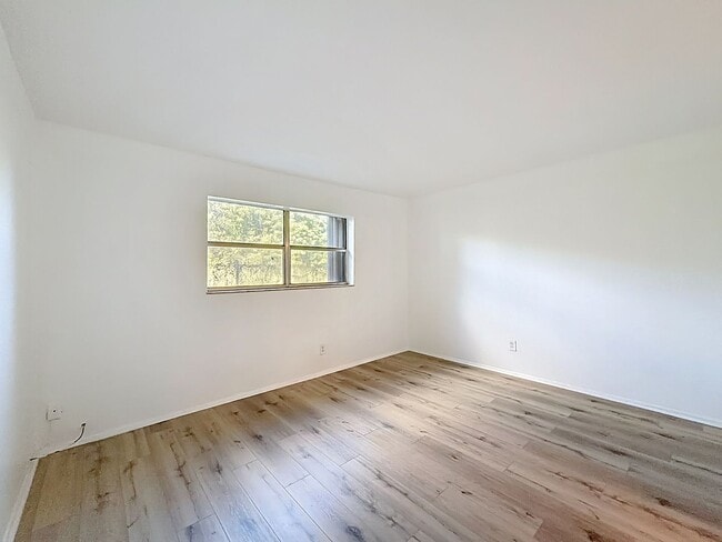 Building Photo - Newly remodeled  2 BEDROOM 2 BATH