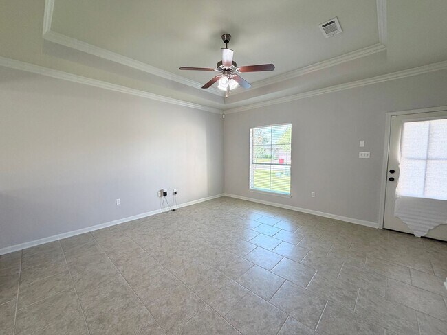 Building Photo - 40325 Coldwater Landing