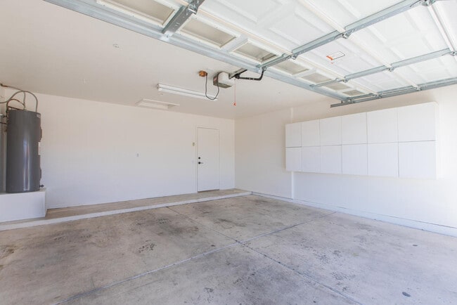 Building Photo - 23554 N 73rd Pl