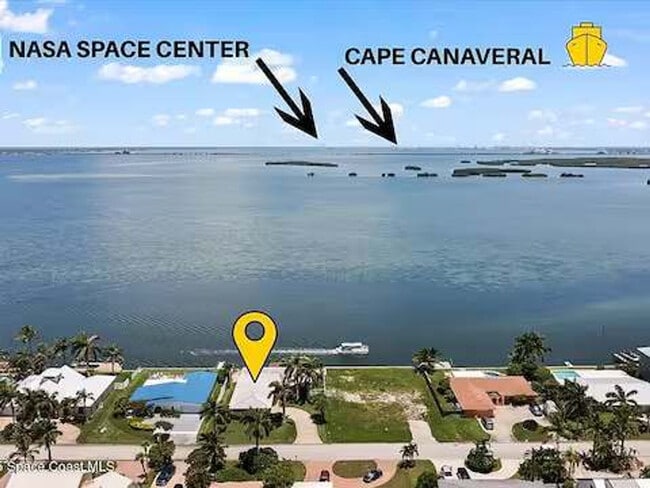 Building Photo - 17 Country Club Rd