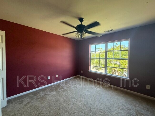 Building Photo - 120 Kennet Dr