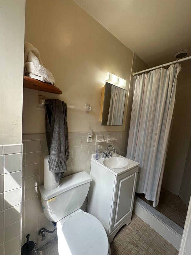 Building Photo - 267 8th St