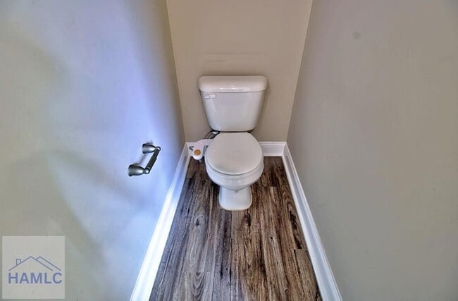 Building Photo - 455 Bluff Rd