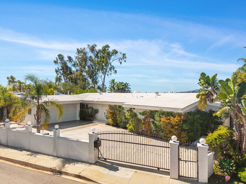 Building Photo - 1641 Tower Grove Dr