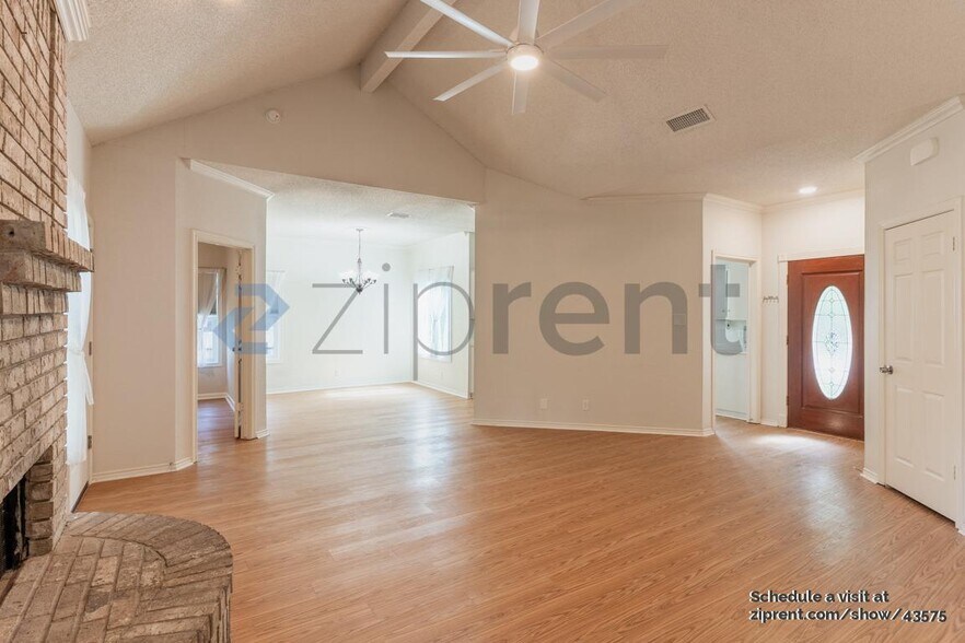 Building Photo - 710 Elder Way