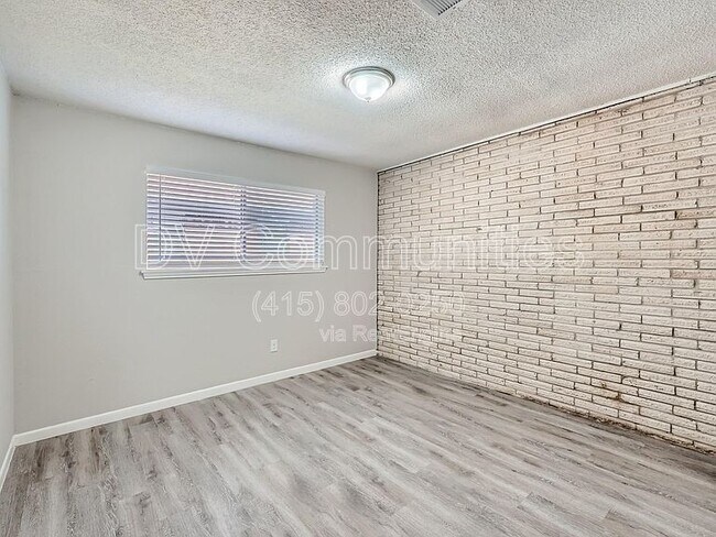 Building Photo - 16310 Cavendish Dr