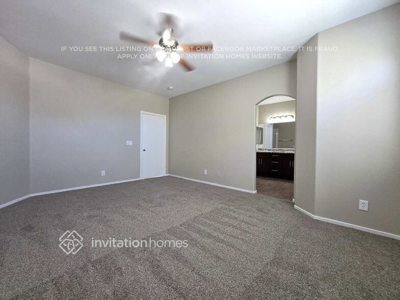 Building Photo - 8541 Honey Vine Ave