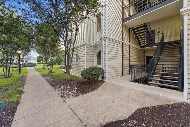 Building Photo - 4551 Strutfield Ln