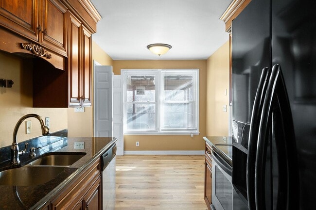 Building Photo - Quiet home near Fort Campbell- Waiting for you to call home