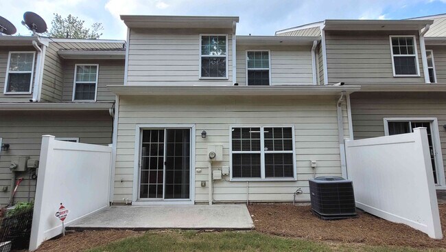 Building Photo - 2097 Meadow Peak Rd