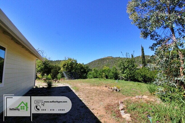 Building Photo - 9657 Swasey Dr