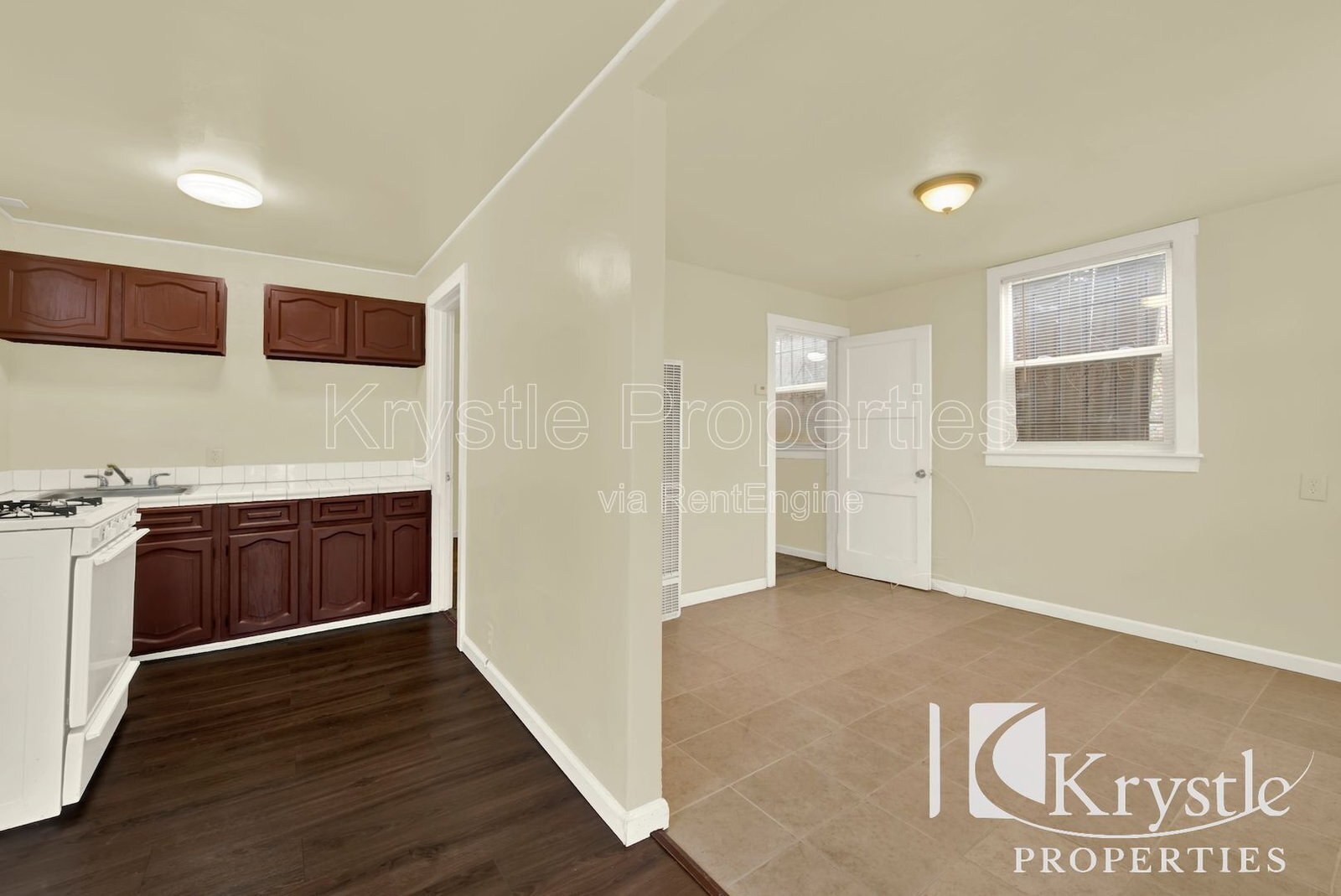 Building Photo - 505 Hichborn St
