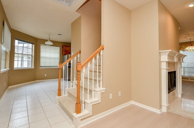 Building Photo - 2803 Norwood Hills Dr