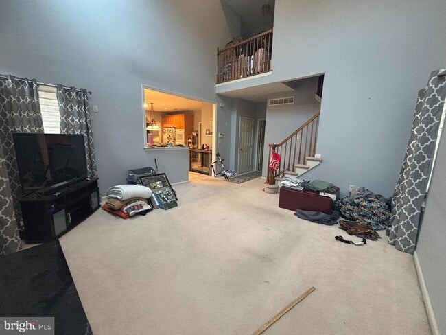 Building Photo - 721 Deer Creek Dr