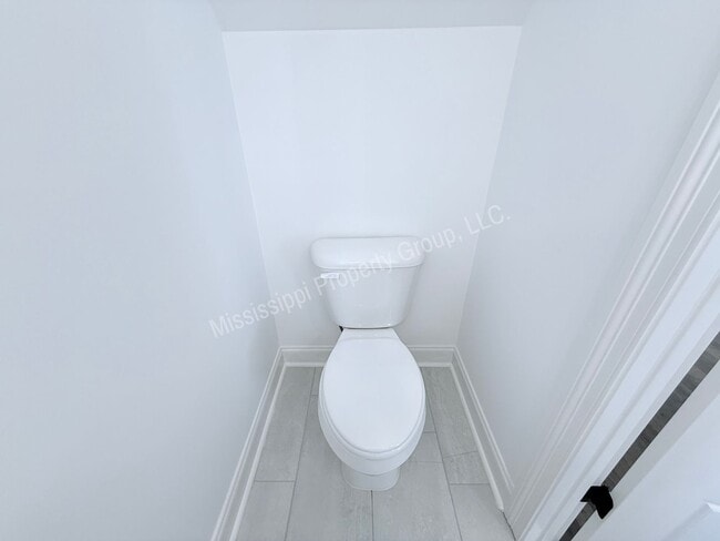 Building Photo - 4BR/4.5BA For Rent