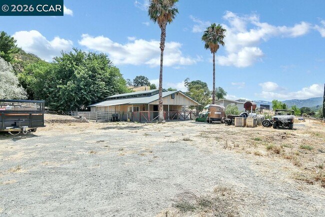 Building Photo - 4161 Leon Dr