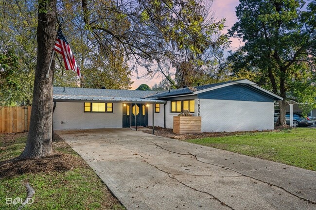 Building Photo - 1606 Joy Dr