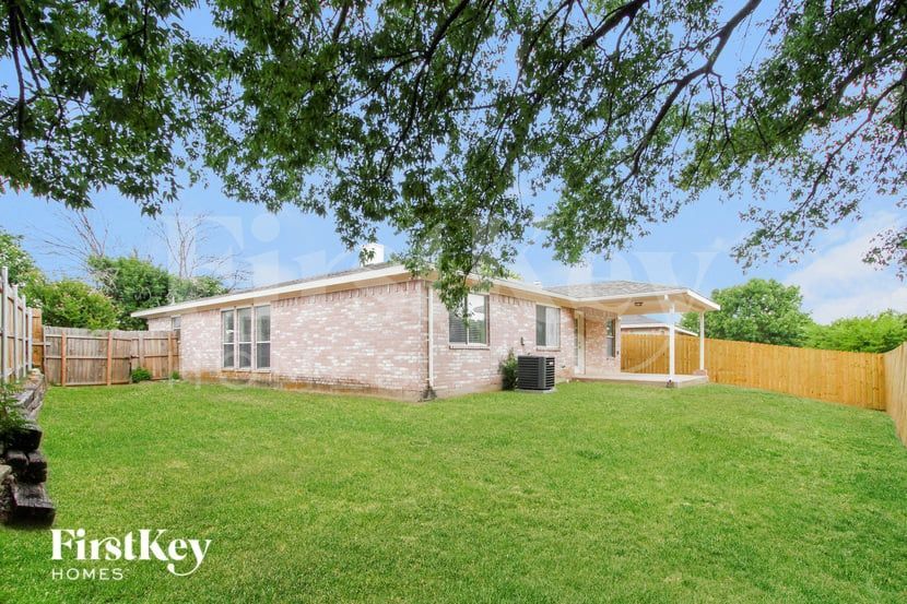 Building Photo - 6413 Riverwater Trail