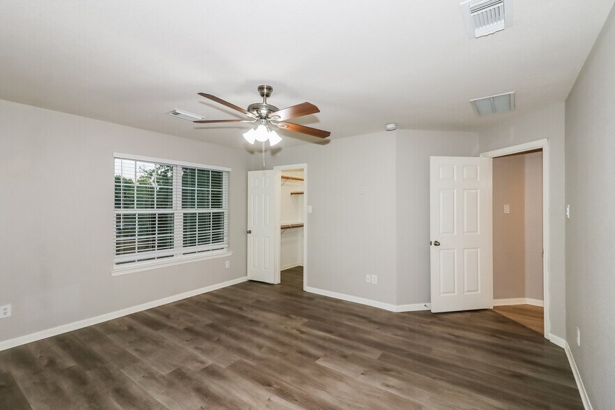 Building Photo - 8410 Tararin Ln