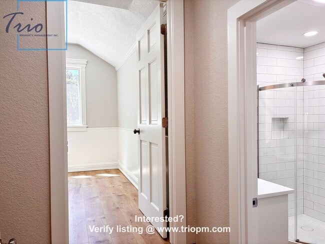 Building Photo - 2693 Chula Vista Dr