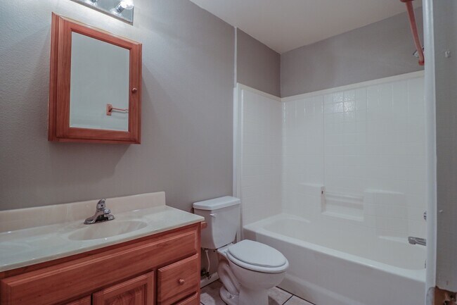 Building Photo - 3417 49th St