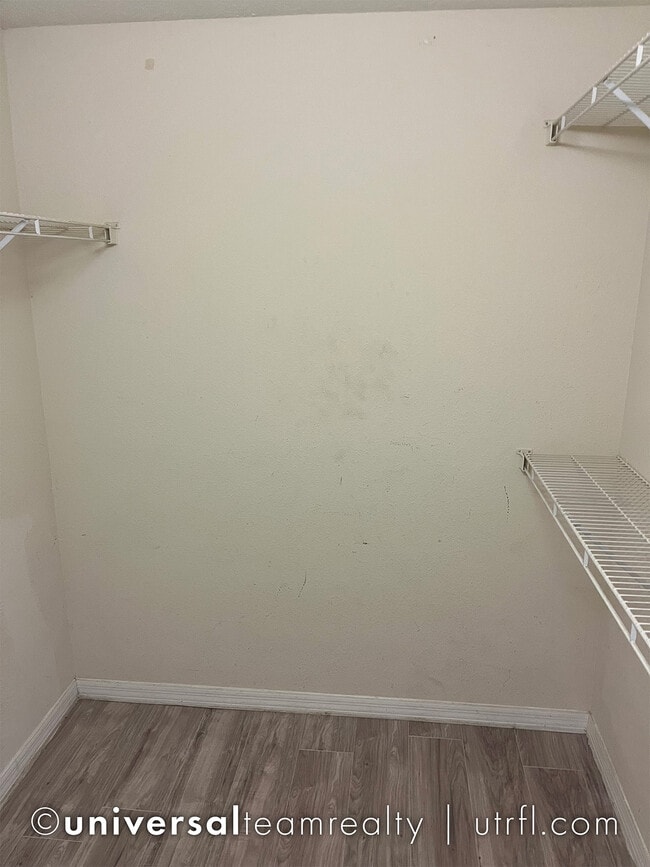 Building Photo - 11530 Villa Grand
