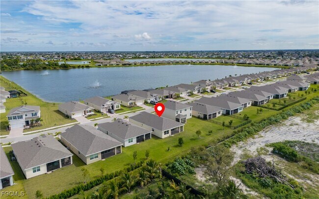 Building Photo - 374 Spg Hl Lk Lp