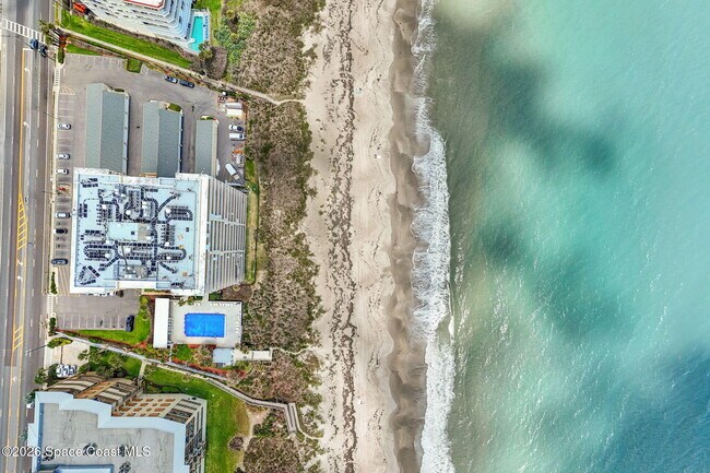 Building Photo - 877 N Hwy A1A