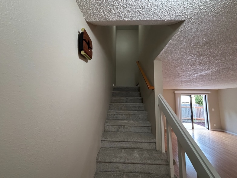 Building Photo - 29805 SW Montebello Dr