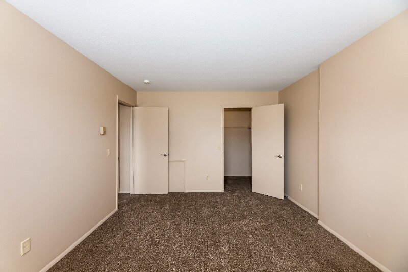 Building Photo - 2647 Eastgate Rd