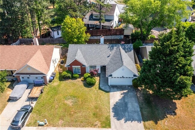 Building Photo - 2110 Racquet Club Cir NW