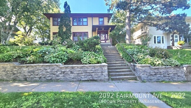 Primary Photo - 2092 Fairmount Ave