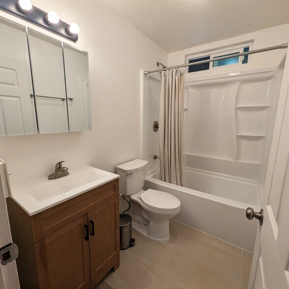 Building Photo - 3531 Baldwin Ave