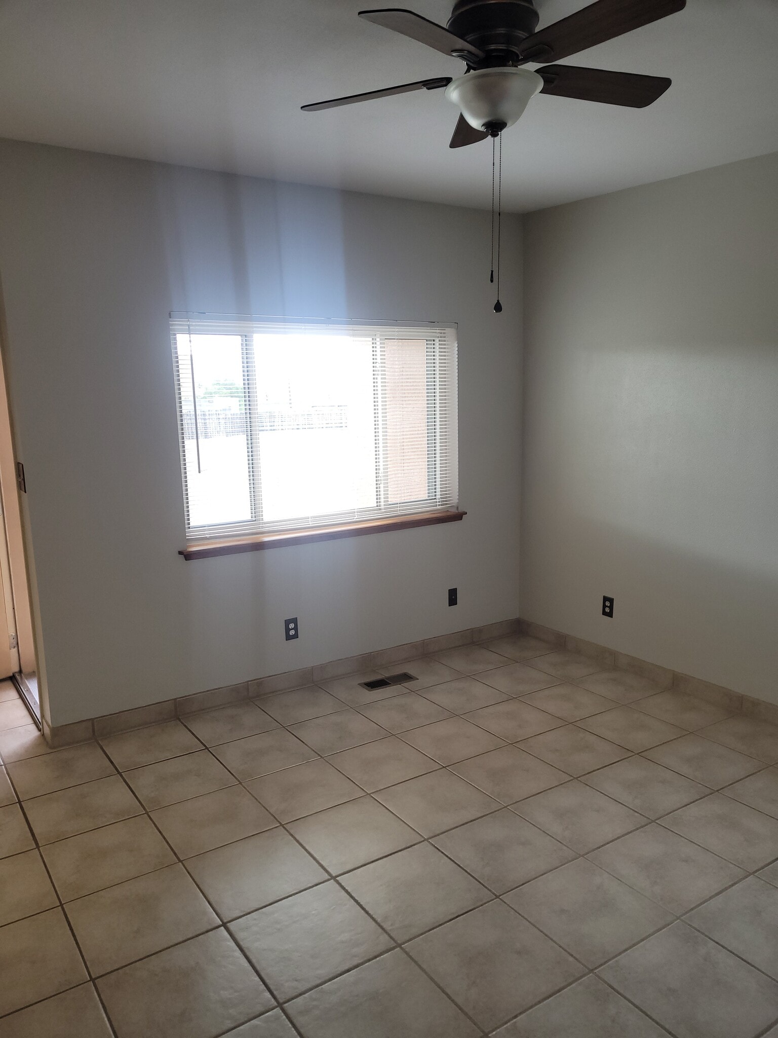 Building Photo - 1319 Pacheco Ct