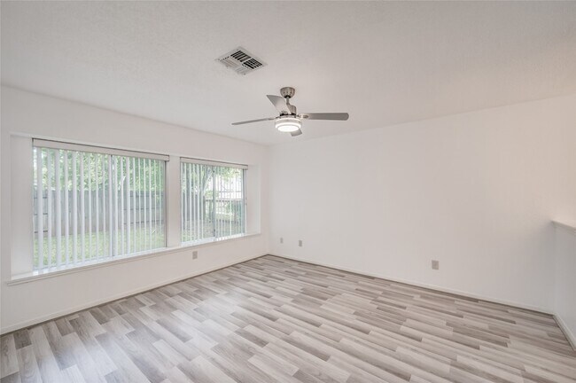 Building Photo - 3419 Spring Arbor Ln