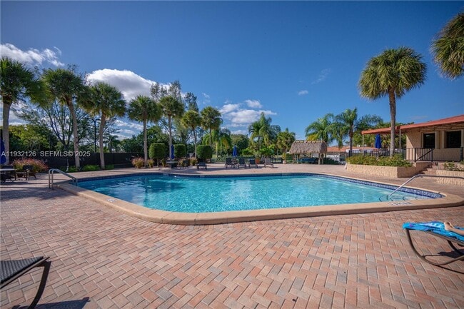 Building Photo - 3322 Torremolinos Ave