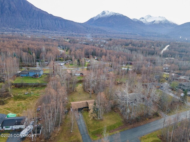 Building Photo - 22355 Whispering Birch Dr