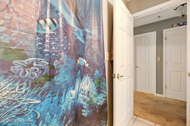 Building Photo - 225 Crescent Hill Pl