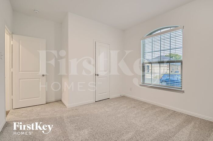 Building Photo - 2524 Goodrich Rd