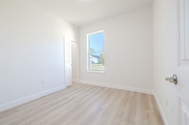 Building Photo - Unique property for rent ~!